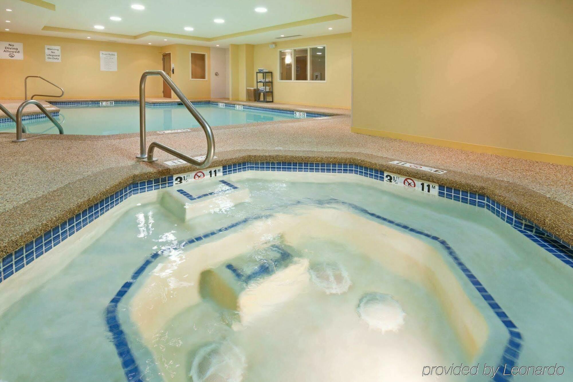 Holiday Inn Express & Suites Tilton By Ihg Exteriör bild