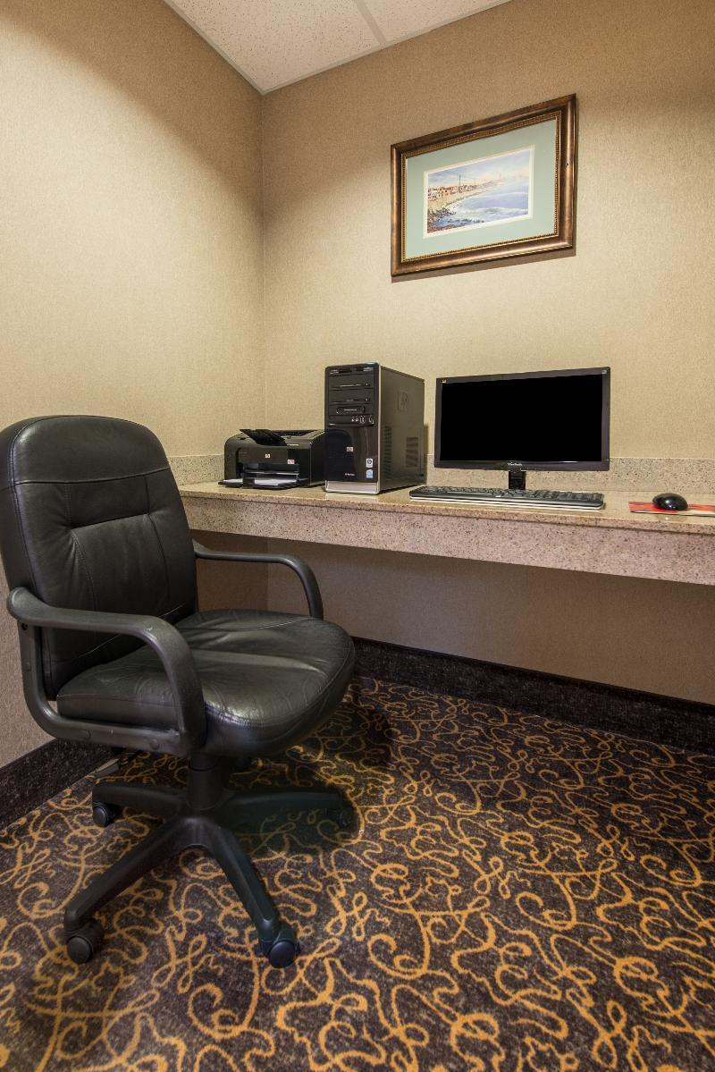Holiday Inn Express & Suites Tilton By Ihg Exteriör bild